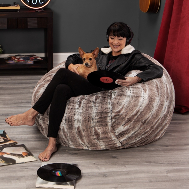 Jaxx® Saxx 4' - Faux Fur Bean Bag Chair | Jaxxbeanbags.com